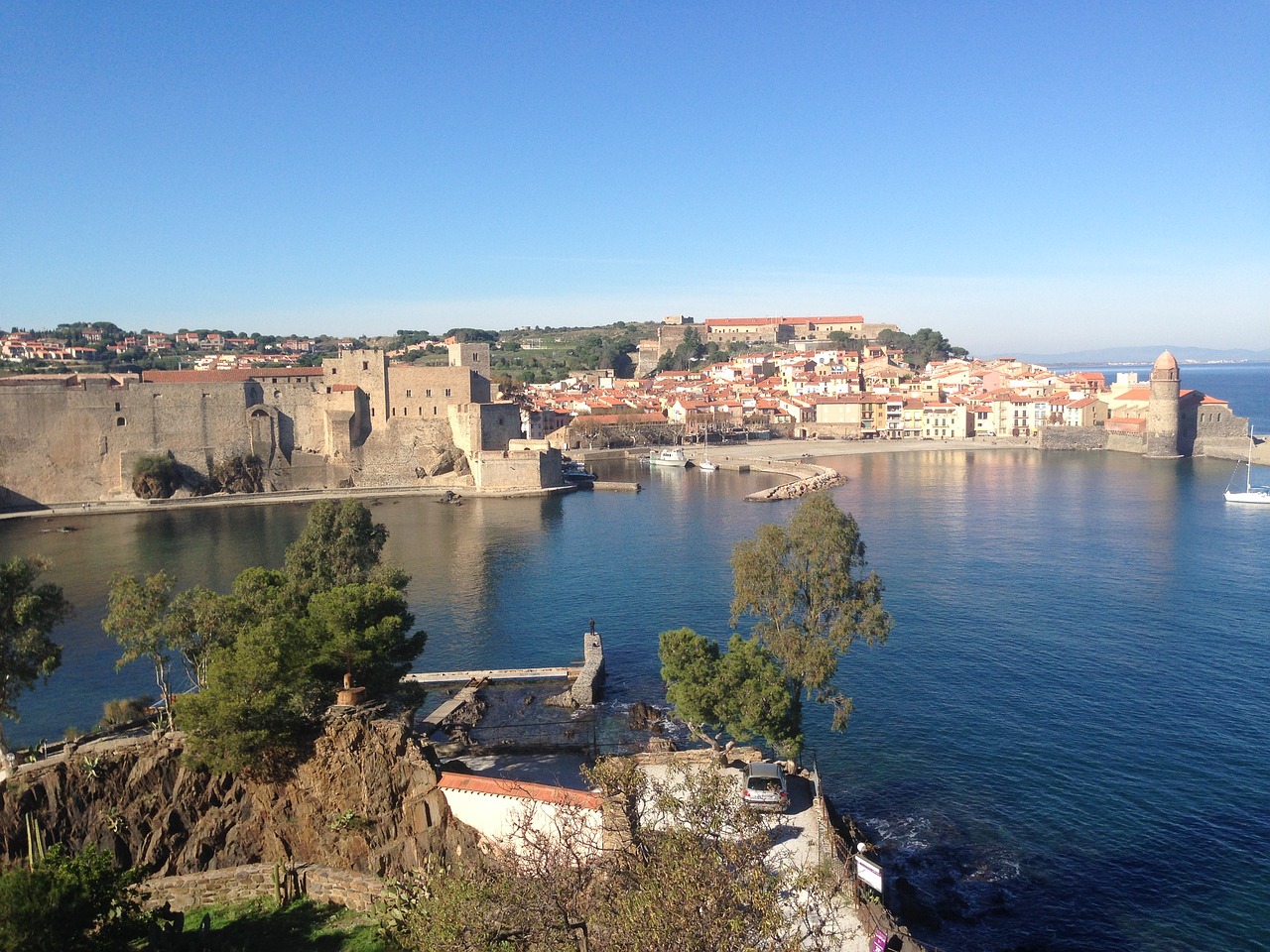 Vue de Collioure, beau village, Pyrénées orientales
