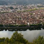 Vue de Cahors depuis la rive droite du Lot